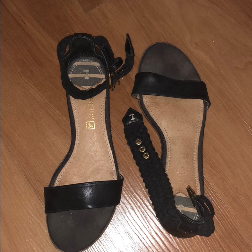 Sperry sandals